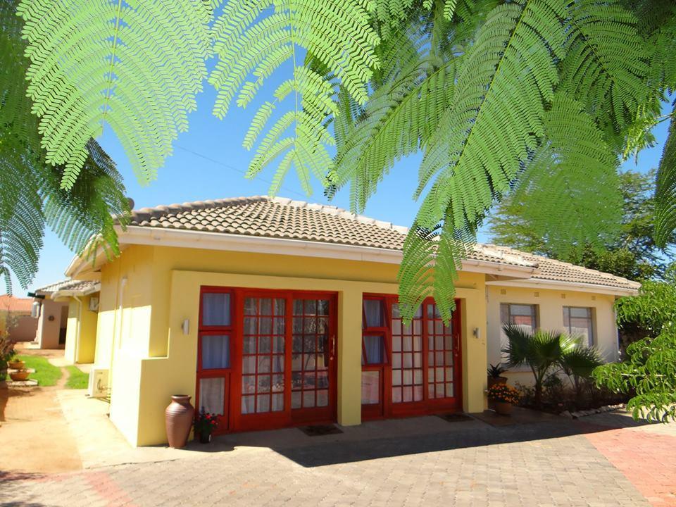 Sunflower Court Bed And Breakfast Gaborone Luaran gambar